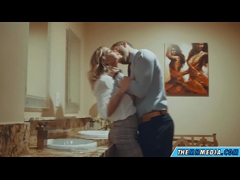 ❤️ Wanneer een rondborstige blondine je verleidt in een openbaar toilet ️ Porn video at porn nl.xxxpornimages.ru ☑